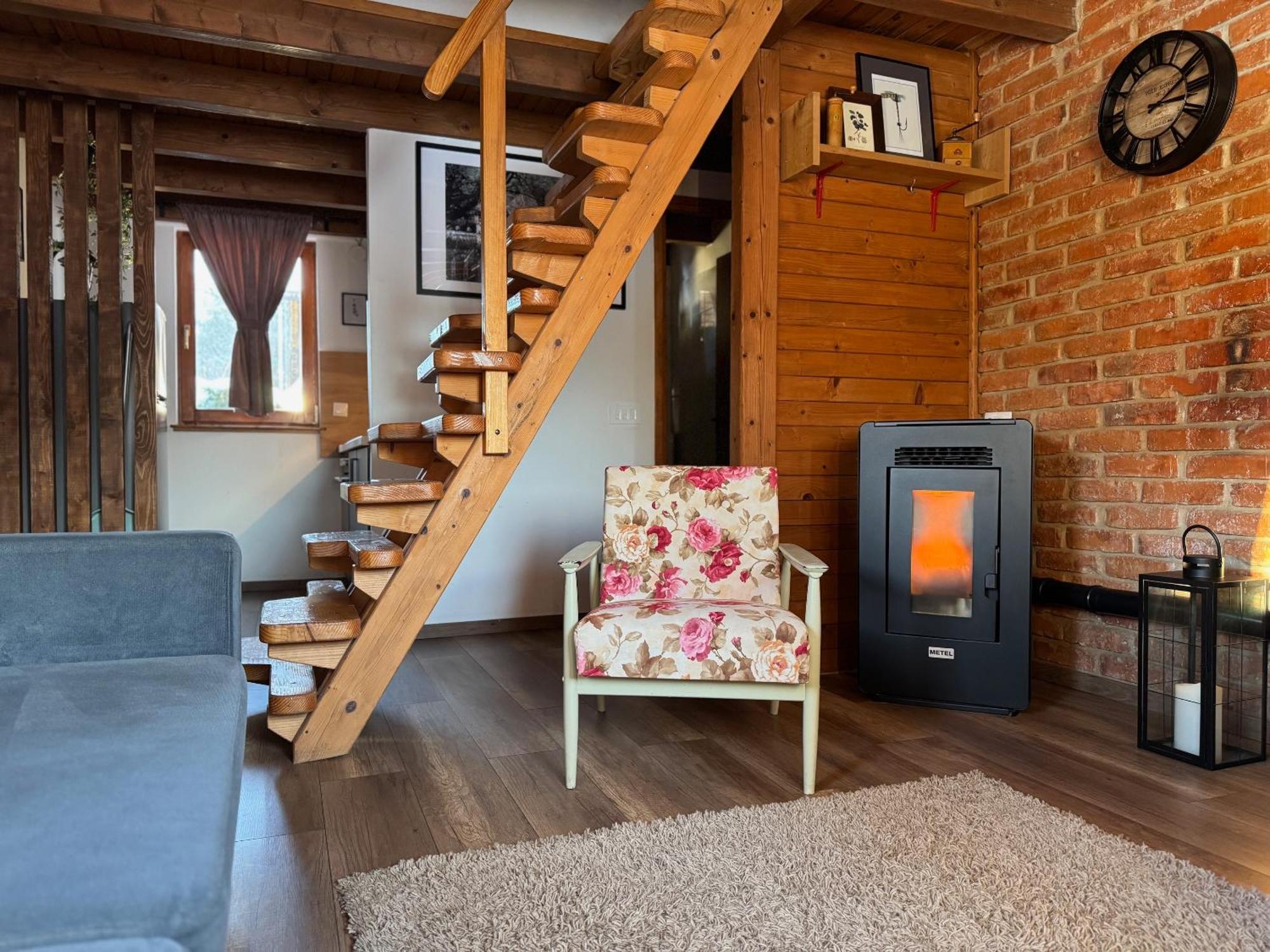 Woodenhouse With Two Apartments Otocac Luaran gambar