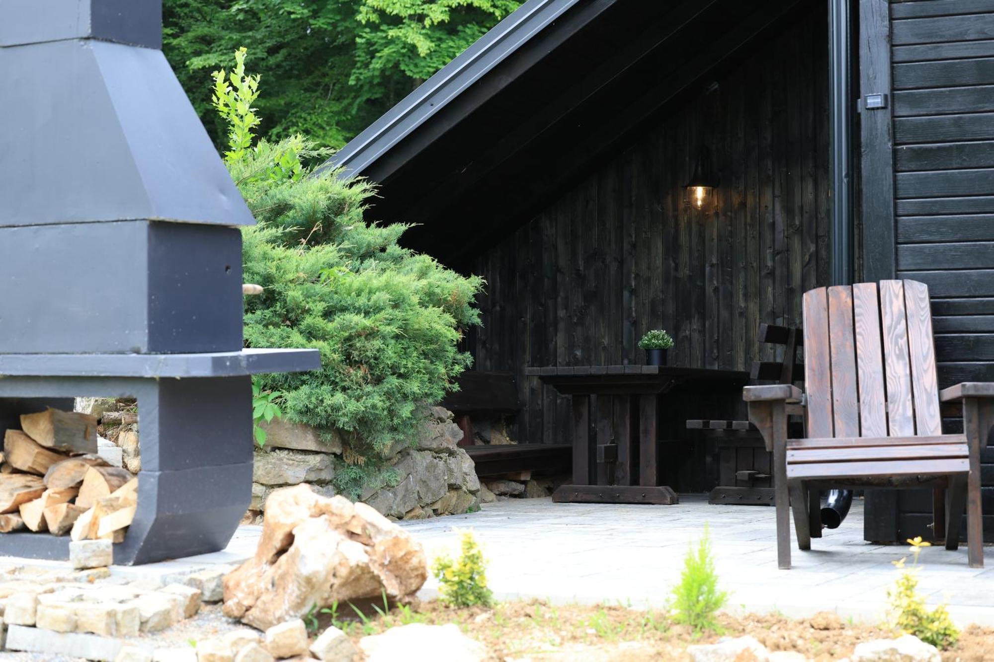 Woodenhouse With Two Apartments Otocac Luaran gambar
